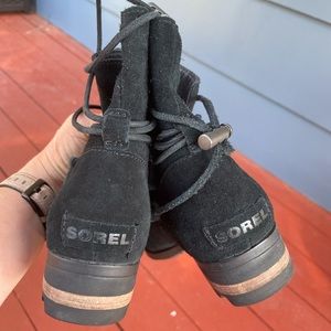 Sorel Farah Short Boot Black Suede